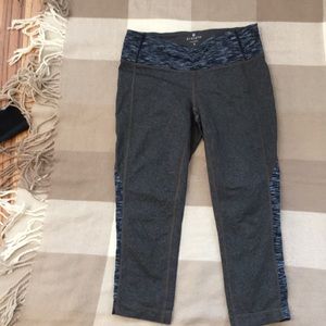 Athleta capri leggings size S
